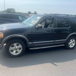 Super Clean 05 Black On Blk Explore 3rows Only 2500obo