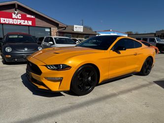 2022 Ford Mustang EcoBoost