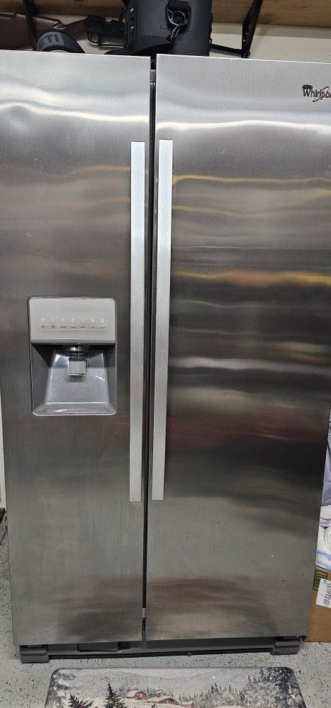 Whirlpool Refrigerator 