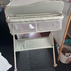 Sweeby Baby Changing Station 