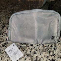Lululemon Everywhere Belt Bag Gray Brand New 