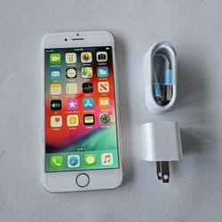 iPhone 6 - UNLOCKED - Like New 