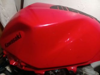 22 Kawasaki Ninja 400 gas tank