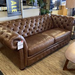 Brennen sofa