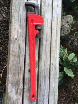 24” Ridgid pipe wrench