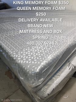 KING MEMORY FOAM MATTRESS WITH BOX SPRING $350