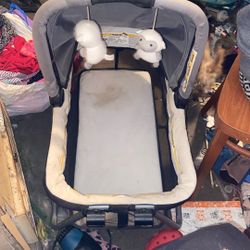 Babytrend Rocker/bed