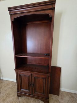 Display Cabinet