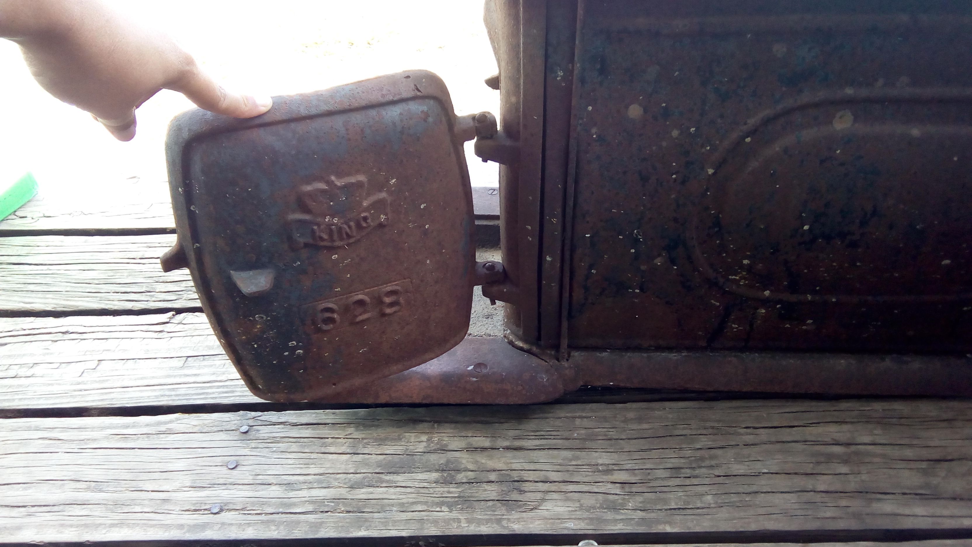 Vintage cast iron Bundt cake pan for Sale in Porter, TX - OfferUp