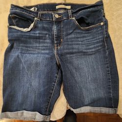 Women's Levi Jean Shorts