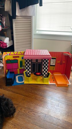 Vintage Barbie family dream house