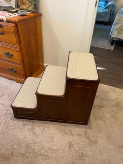 Heavy Wooden Pet Stairs w/storage