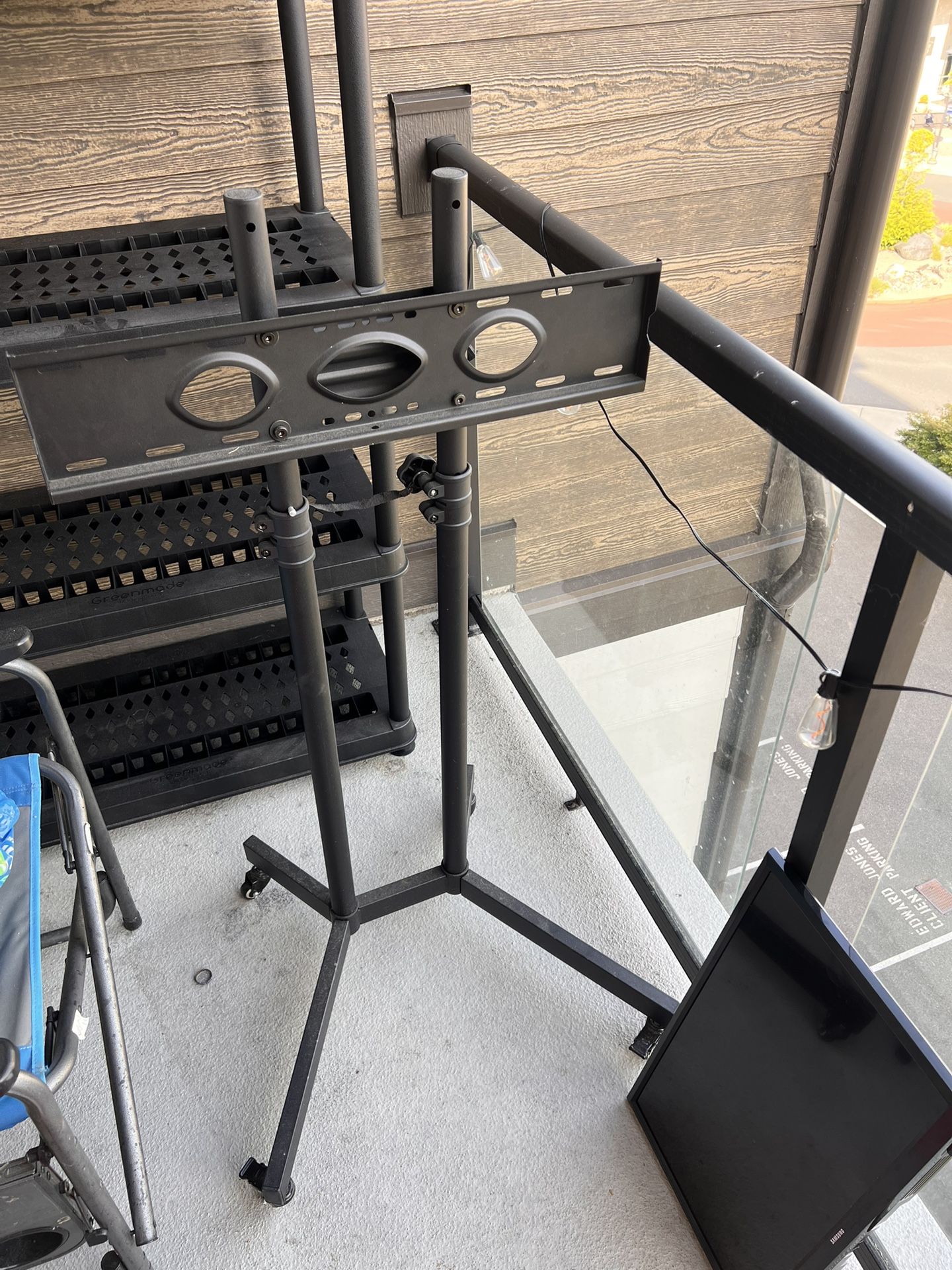 Tv And Mount