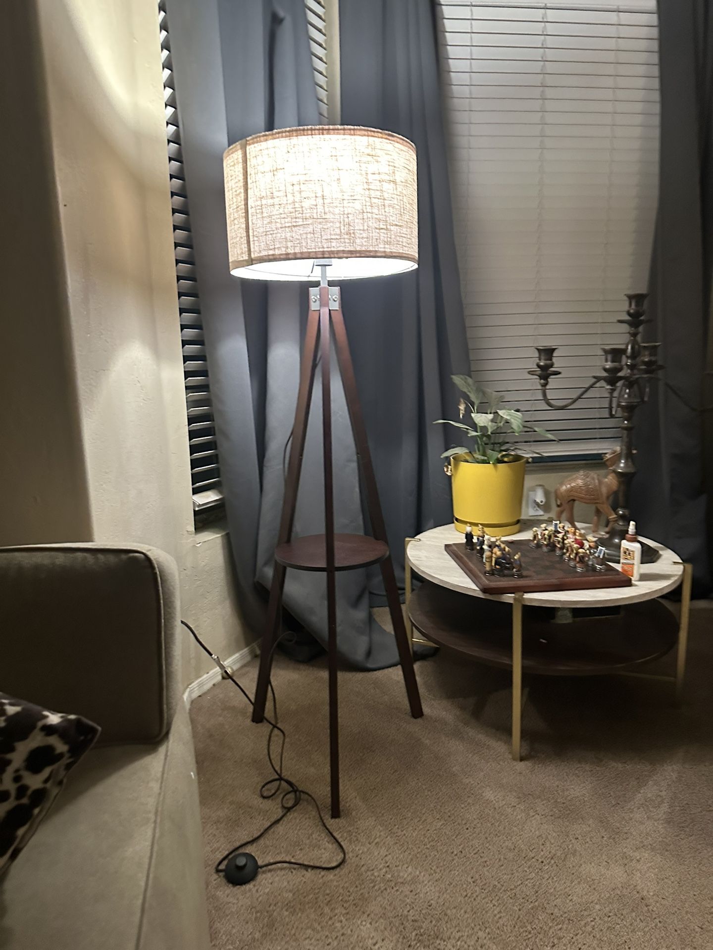 Beautiful Mid Century Modern Lamp $25.00!!