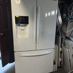 Samsung French Door Refrigerator – Clean & Working Great