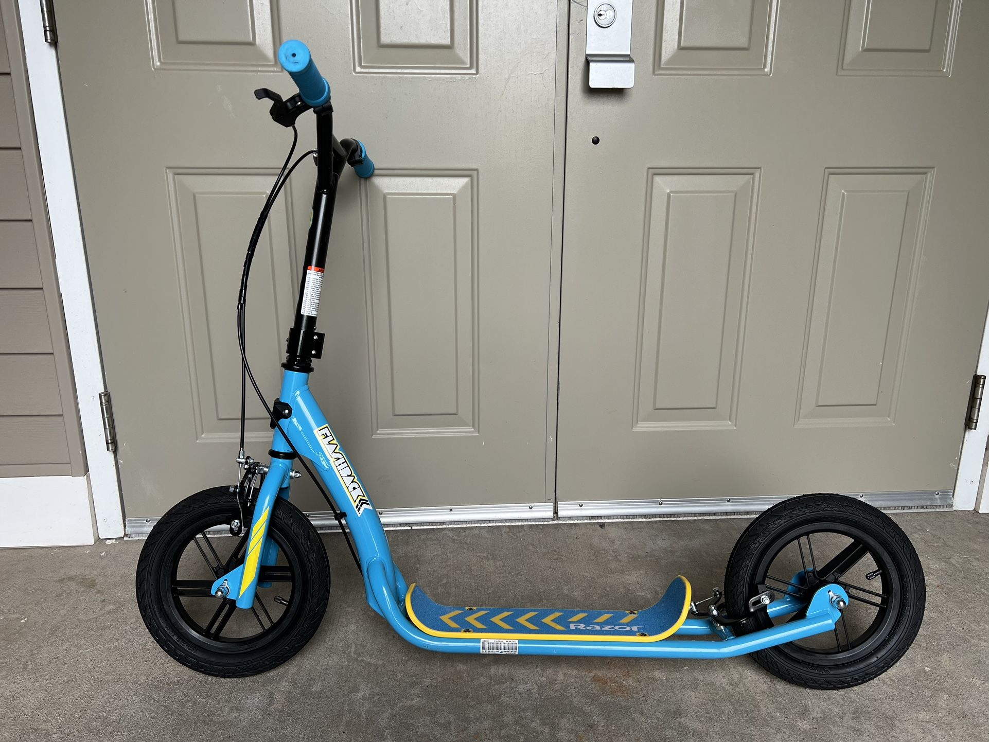 NEW Scooter for Adults or Kids