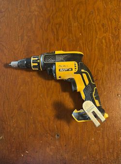 Drywall Dewalt Screwgun