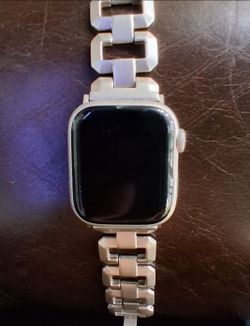 Apple Watch Series 8