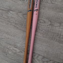 2 White Sox Mini Bats , Signed 