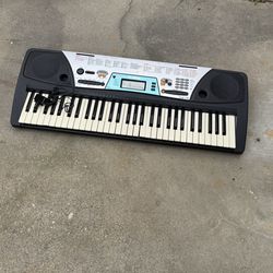 Yamaha keyboard  🎹. 61 kes