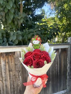 Small Rose Bouquet