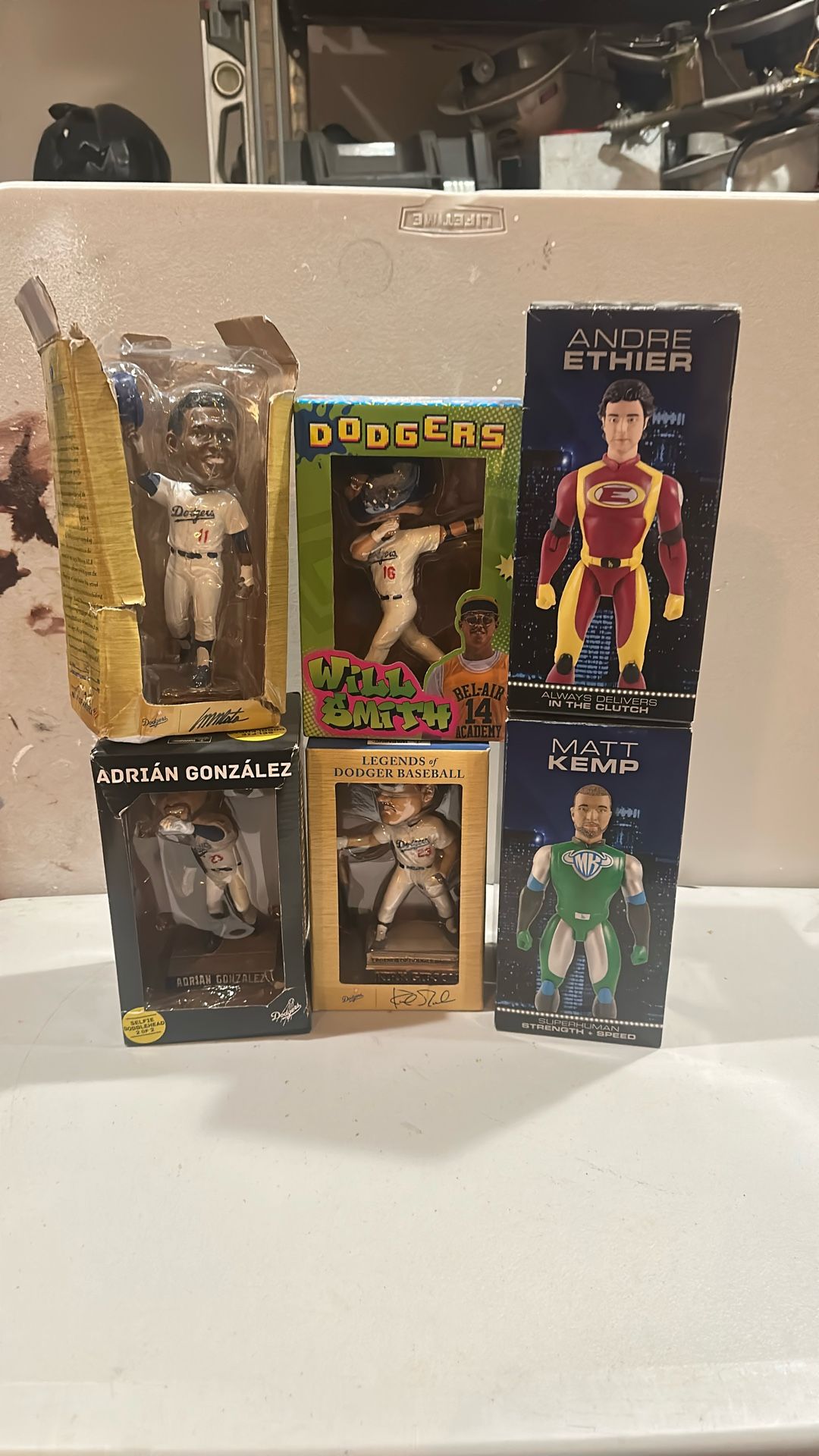 Dodger Bobble Heads And Action Figures