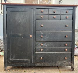 Black Wood Dresser Cabinet with Drawers