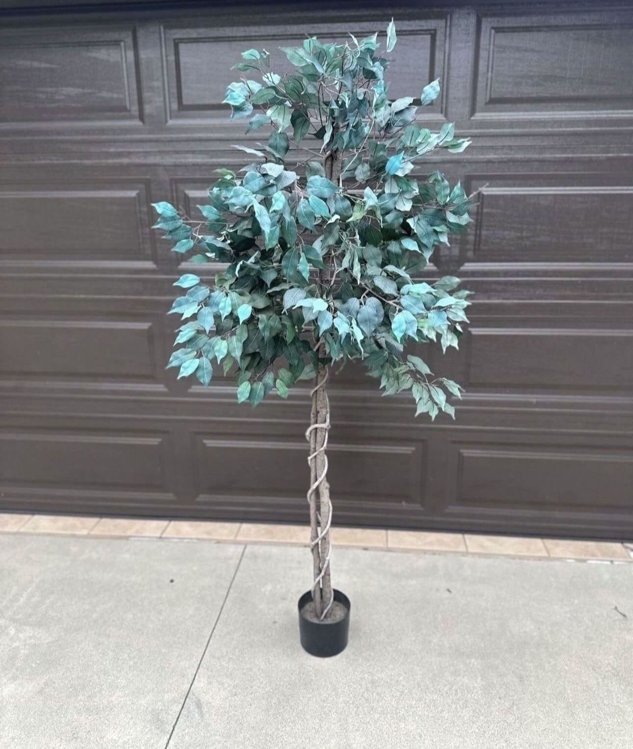 Artificial Tree 🌴