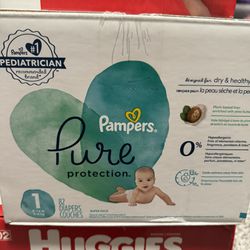 PAMPERS Size 1 (82 Count)