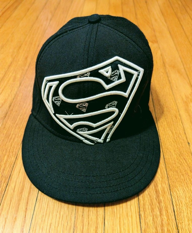 Superman Fitted Hat - Brand New