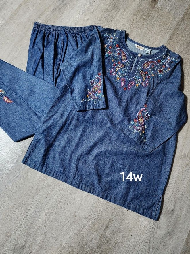 Ladies New Denim 2pc Embroidered Outfit $15