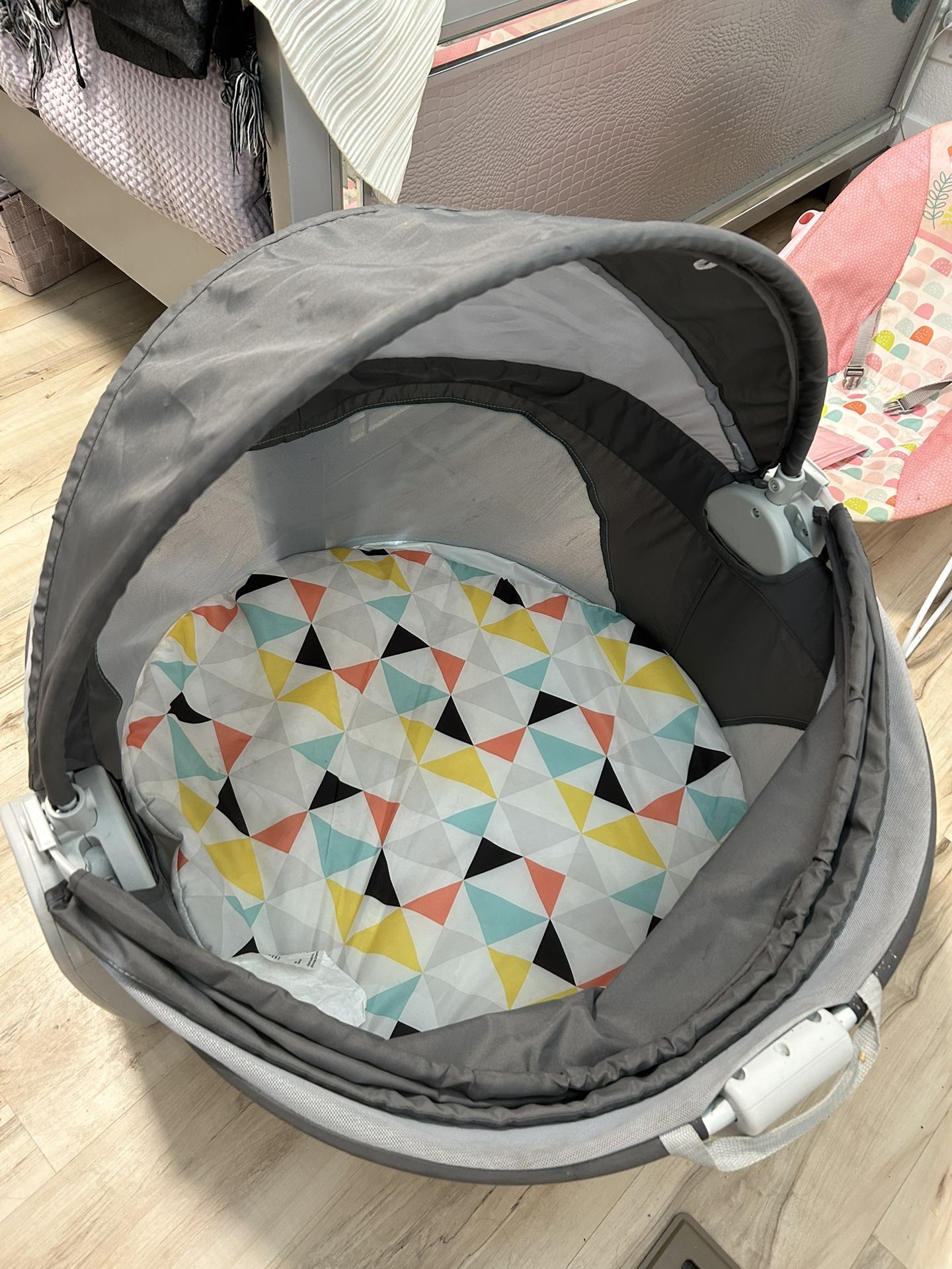 Fisher price Portable Bassinet 