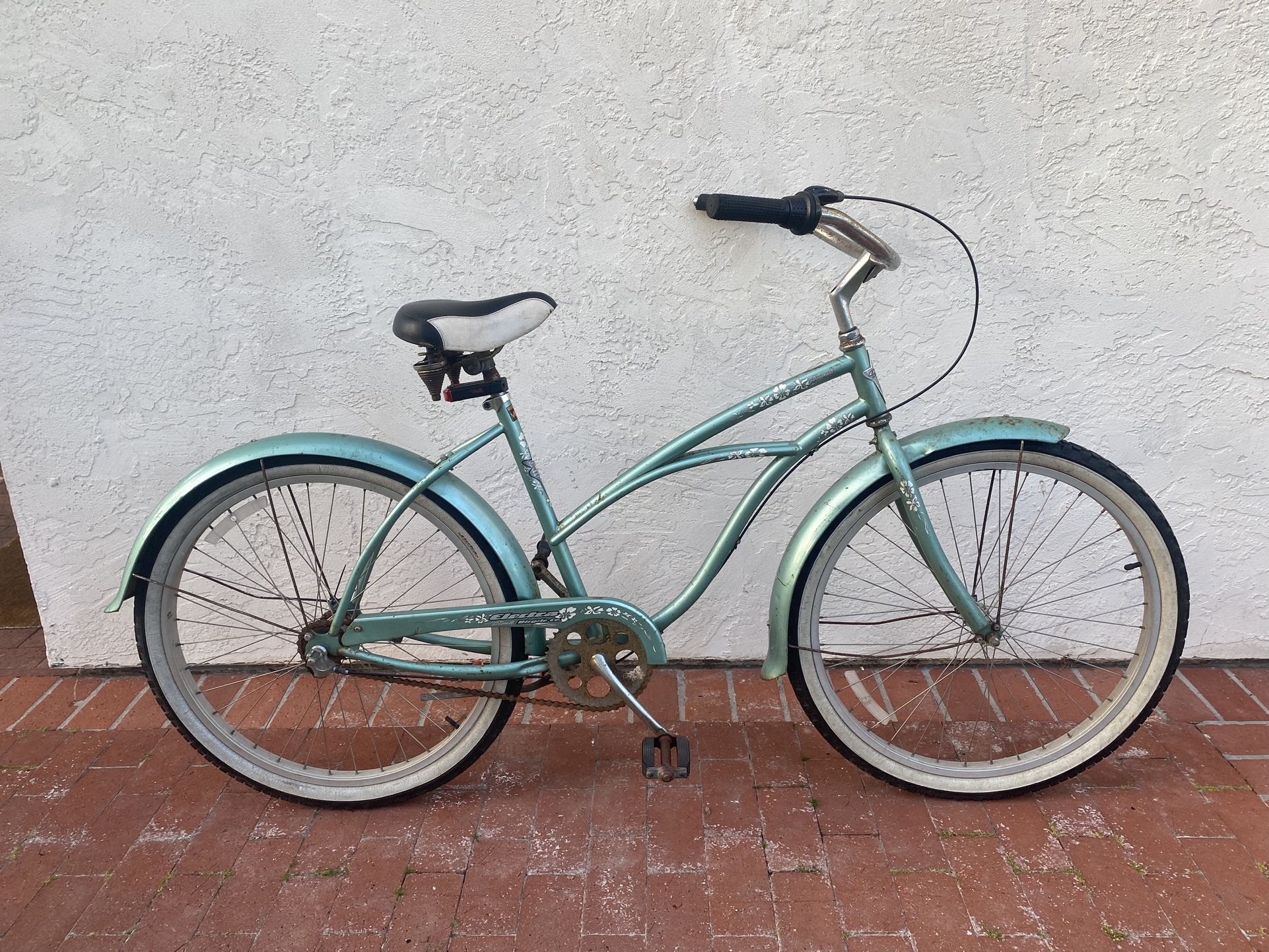 Women’s Electra Beach Cruiser Bike