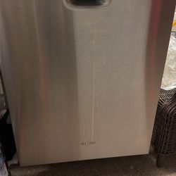 Whirlpool Dishwasher