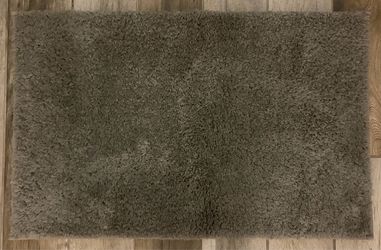 New grey bath rug