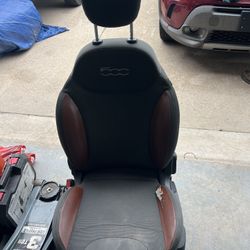 Driver Seat For A 2015 Fiat 500 L