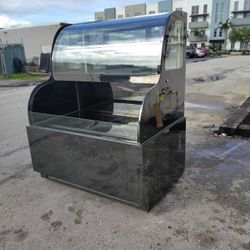 Deli  Commercial  Refrigerator 