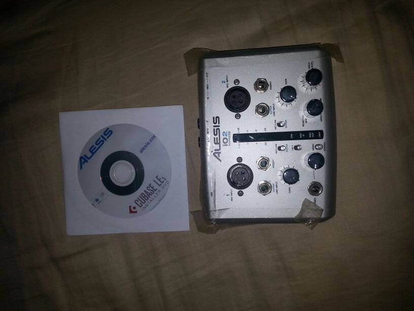 Alesis Home recording interface with recording program HOME STUDIO