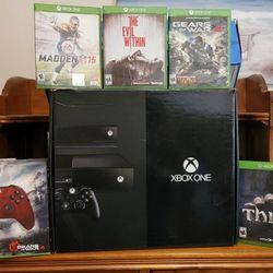 Xbox One Console with Kinect, games, extra controller