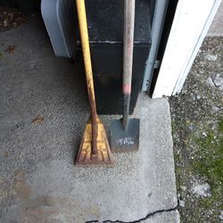 Roofing / Tare Of Rakes