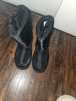 Snow Boots Size 3
