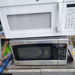 Two Microwaves $30 Each Or Both For $50