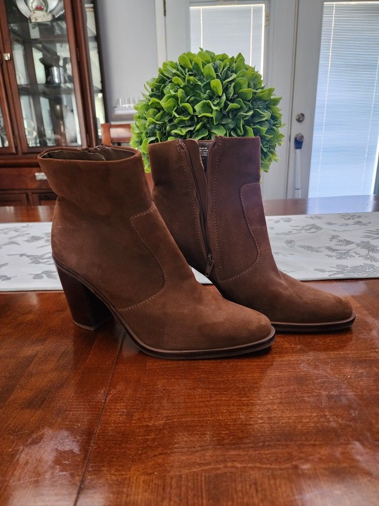 Women's Gianni Bini Boots