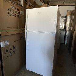 Whirlpool 28” 14.3 cu. ft. Top Freezer Refrigerator in White