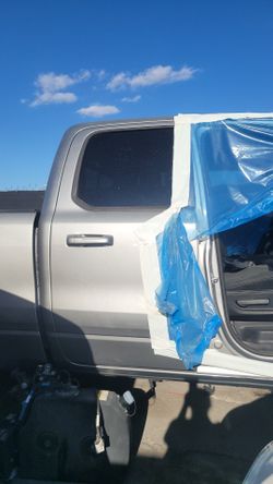 2021 ram 1500 new body rear right door