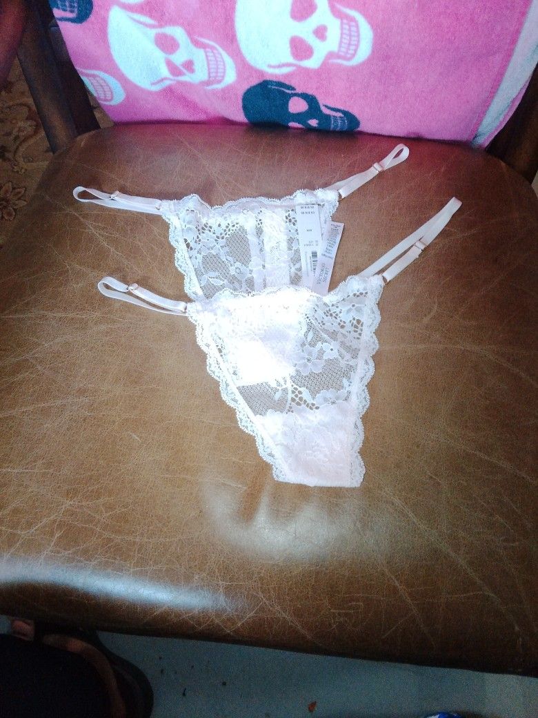 Victoria's Secret Medium Lace Underwear
