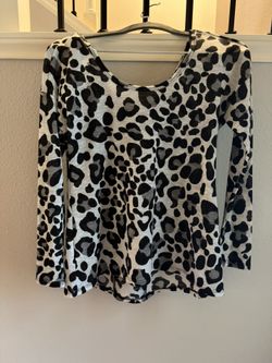 Small Leopard Print Sweater