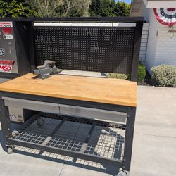 Workbench With 2 Cabinets And 2 Drawers