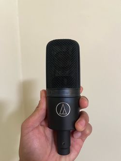 AT4040 microphone
