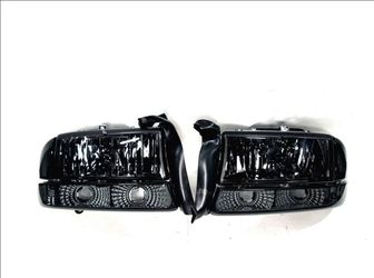 Headlights For 97-04 Dodge Dakota/Durango Smoked Housing Clear Corner Signal